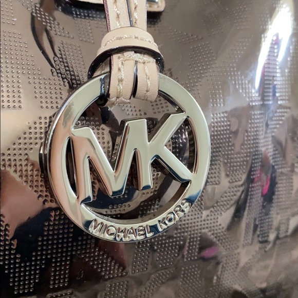 Michael Kors gunmetal bag - Picture 2 of 8